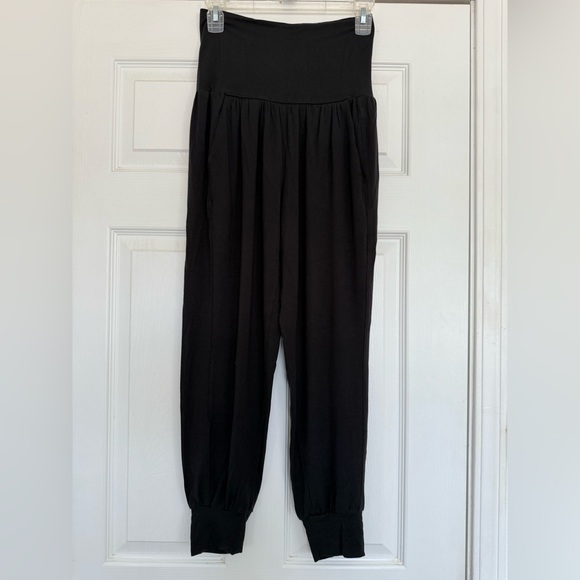 Athleta Jogger Black Pants XS Petite - Picture 2 of 8
